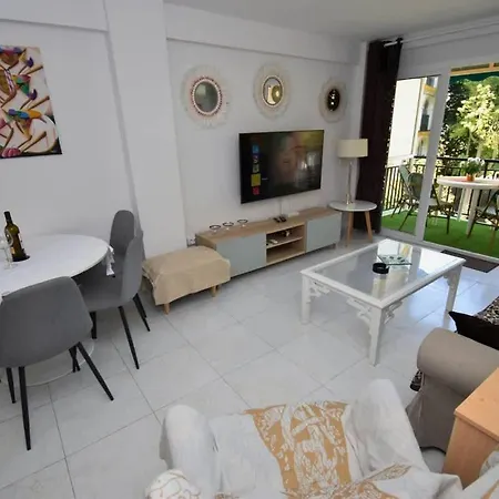 Boliches 2br Pool Balcony & 아파트
